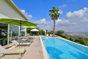 Villa Nausica pool view on the sea wifi free perfect for big group, Ragusa